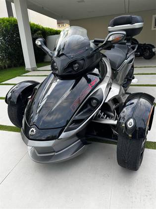 CAN-AM SPYDER RS-S 